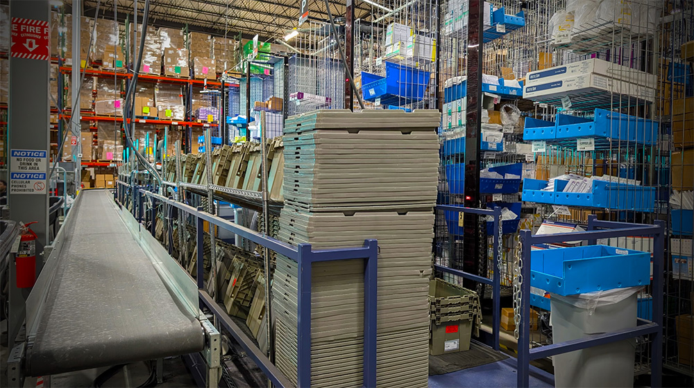 Carousel Pick Matrix and Conveyor